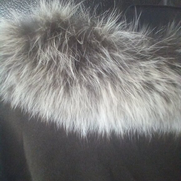 Cache Brown/Bronze zippered sweater w/real fur trim removable collar Med NWT - Picture 3 of 9